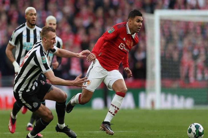 مانشستر يونايتد يهزم نيوكاسل في نهائي كأس كاراباو.. ويحصد أول ألقابه منذ 2017